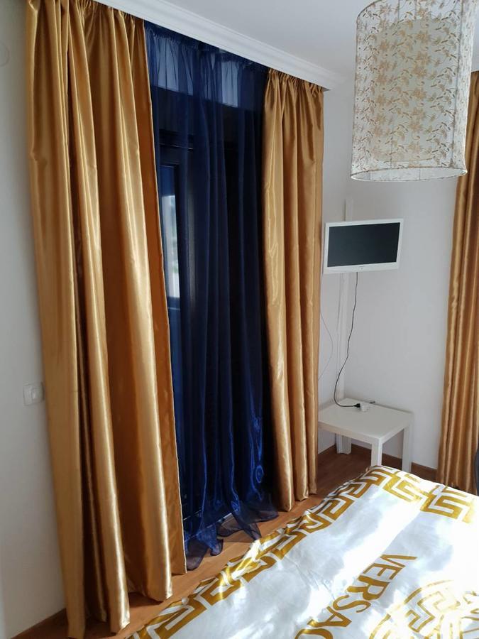 Bozovic Apartment Becici  Bagian luar foto